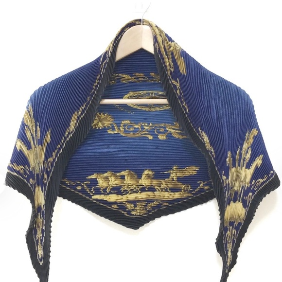 Hermès EUC pleated scarf blue gold cosmos caleprice w/ box